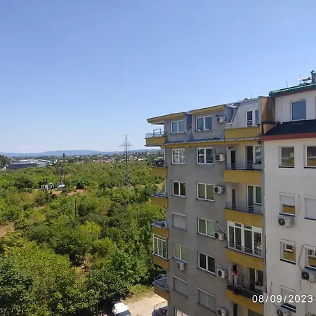 Spacious Modern Apartment With Private Parking Skopje Extérieur photo