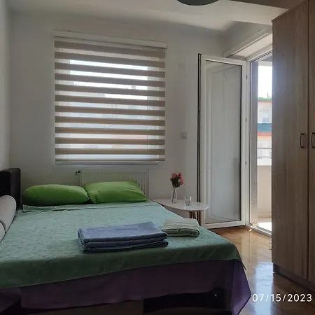 Spacious Modern Apartment With Private Parking Skopje Extérieur photo