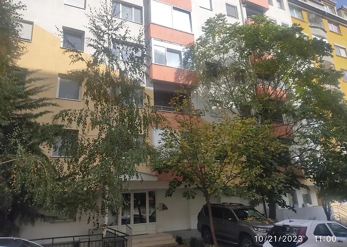 Spacious Modern Apartment With Private Parking