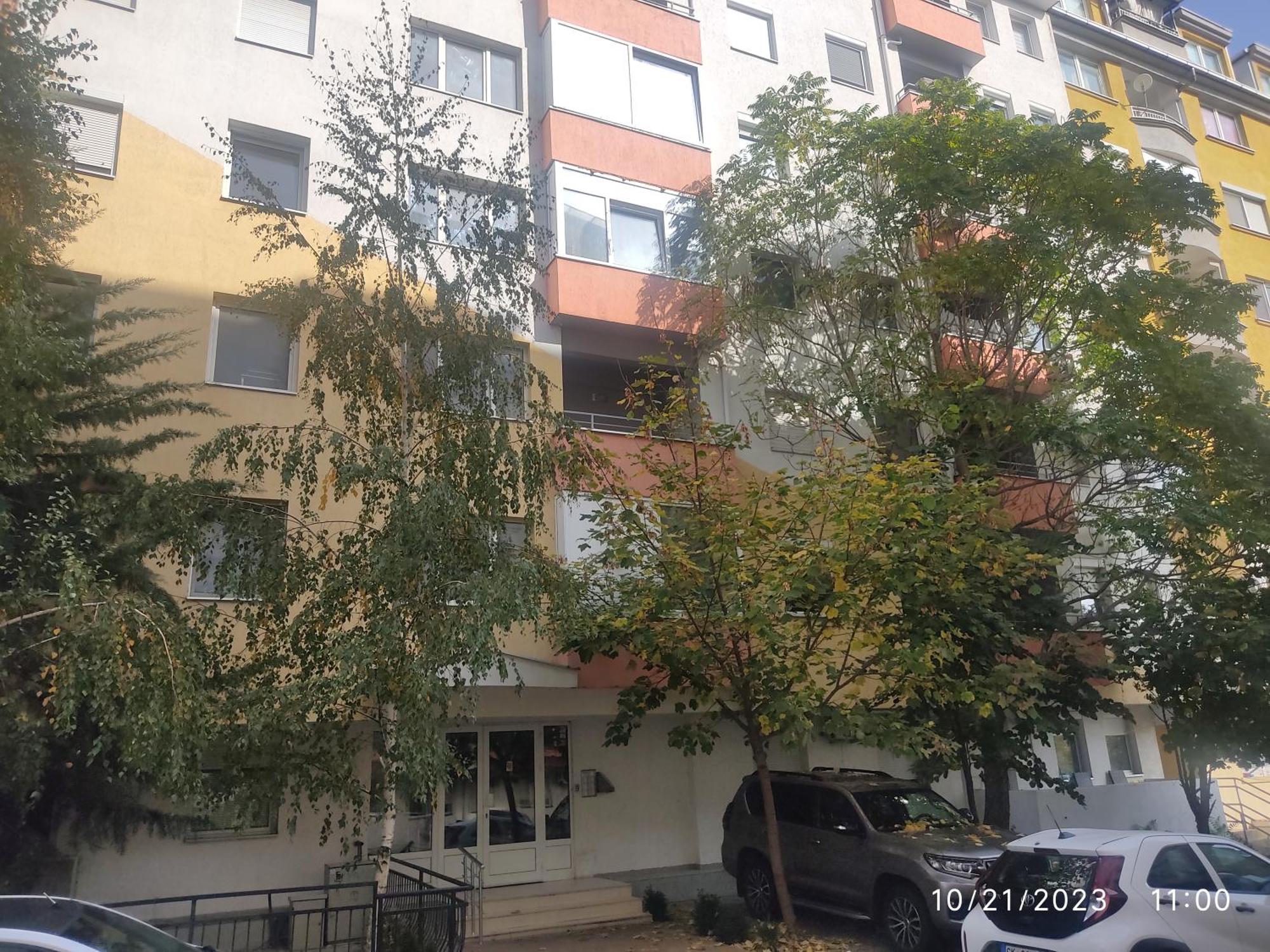 Spacious Modern With Private Parking Apartament Scopia