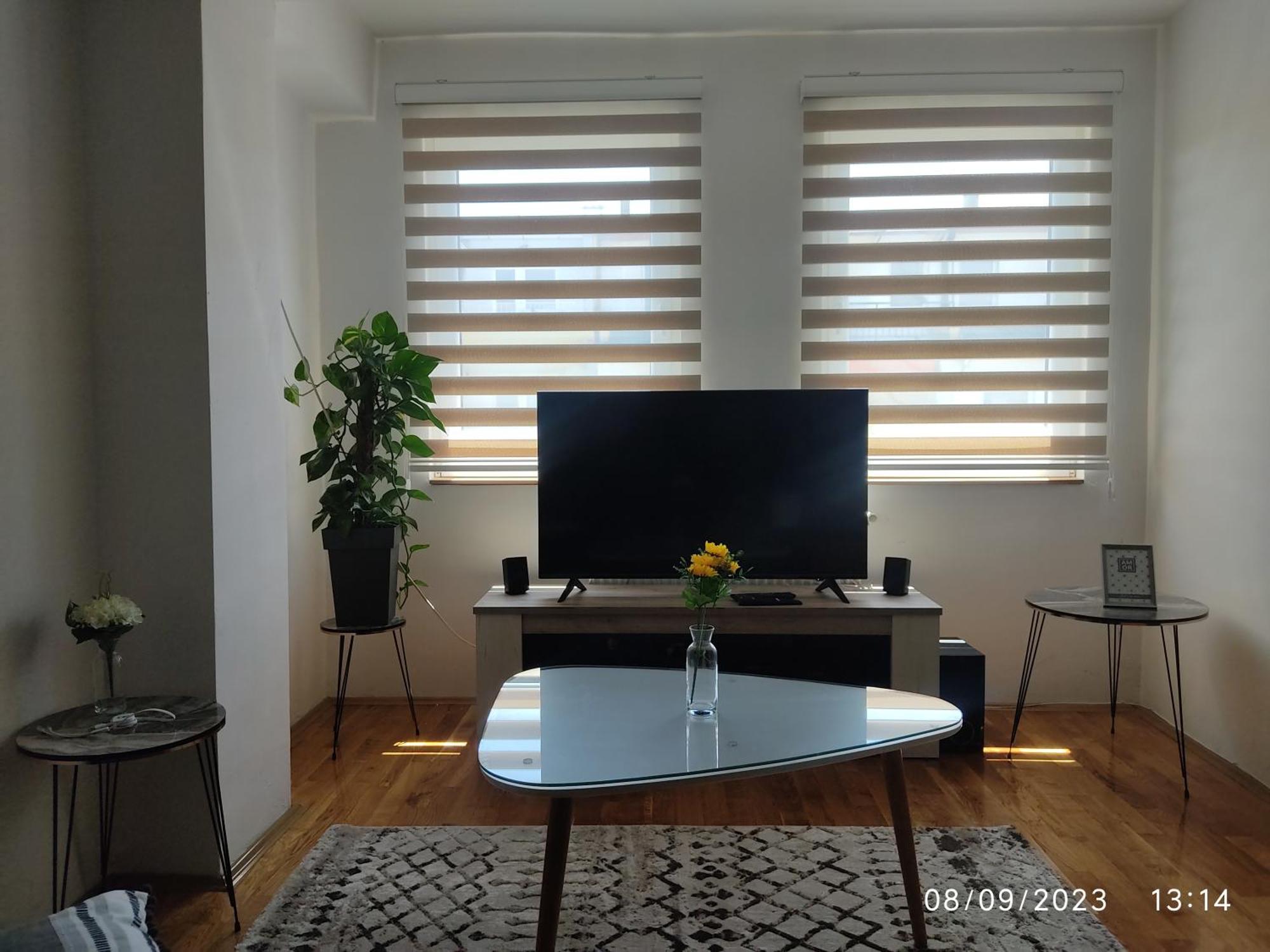 Apartament Spacious Modern With Private Parking Scopia